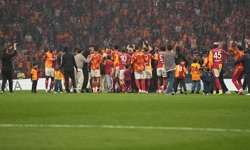 Galatasaray’ın derbi zaferi Taksim’de kutlandı