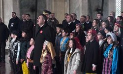 Bakan Tekin, öğrencilerle Anıtkabir'i ziyaret etti