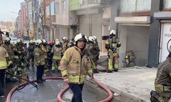 Sultangazi'de korkutan yangın