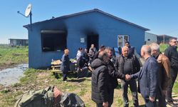 Silivri’de elektriksiz ev yangında küle döndü