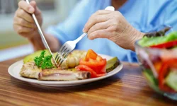 Yanlış beslenme beyni yaşlandırıyor