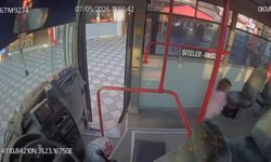 Otobüse tek başına binen 2 yaşındaki çocuk ailesine teslim edildi