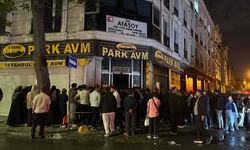 Küçükçekmece’de iş yerinde yangın paniği
