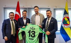 Fenerbahçe, Tarık Çetin ile 3 yıllık sözleşme imzaladı