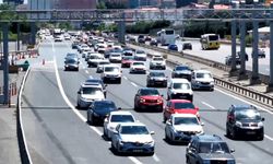 Çamlıca gişelerinde trafik yoğunluğu yaşanıyor