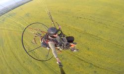 Edirne’nin 'sarı altın çiçeği’ kanola tarlaları üzerinde paramotorla uçtu