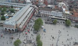 Eminönü’nde bayram alışverişi dronla görüntülendi