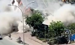 Yıkım sırasında facia kıl payı atlatıldı