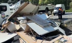 Sarıyer’de feci kaza: Karavan bariyerlere çarptı, sürücü hayatını kaybetti