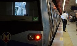 Taksim metrosunda raylara atlayan şahıs hayatını kaybetti