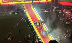 Şampiyon Galatasaray kupasına kavuştu