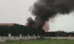 Silivri'de tek katlı ev alev alev yandı