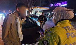 Bağdat Caddesi’nde tehlikeli yolculuk: Sunroof’tan çıkan gence ceza