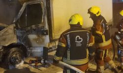 Bandırma’da seyir halindeki araçta yangın