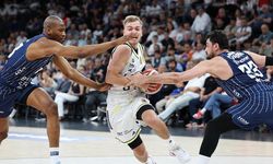 Fenerbahçe final şansını bir sonraki maça bıraktı