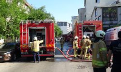 Tuzla'da korkutan çatı yangını