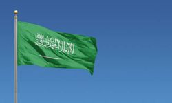 Suudi Arabistan'da helikopter düştü