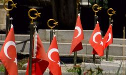 Edirnekapı Şehitliği’nde Babalar Günü hüzünle geçti