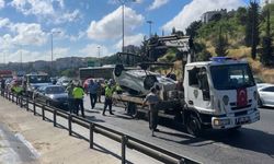 İstanbul’da korkutan kaza: FSM çıkışında araç ters döndü