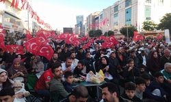 Milli heyecan Sultanbeyli'yi sardı: 10 bin kişi meydanda buluştu