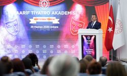 Öğretmenlere tiyatro eğitimi
