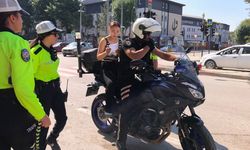 YKS’de dakikalarla yarış: Polis öğrenciyi 1 dakika kala yetiştirdi