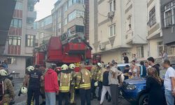 Gaziosmanpaşa'da 4 katlı binada korkutan yangın