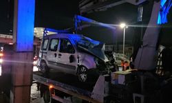 Makas atan sürücü kazaya sebep oldu: 2 yaralı