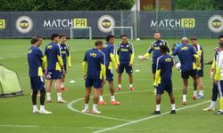 Fenerbahçe, Avusturya'da günü çift antrenmanla tamamladı
