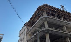 Arnavutköy’de inşaatta beton dökülürken 6 katlı binanın duvarı patladı