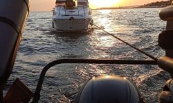 Makine arızası yapan tekne kurtarıldı