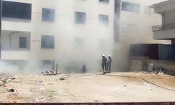 Avcılar'da metruk bina yangını