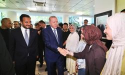 Cumhurbaşkanı Erdoğan, AK Parti İstanbul İl Başkanlığı'nı ziyaret etti
