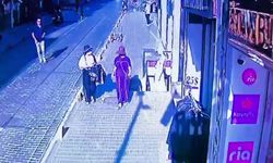 Fatih'te kadın turistlerin cüzdanını çaldılar