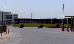 Pendik'te maaşlarını alamadığını belirten İETT çalışanlarından eylem