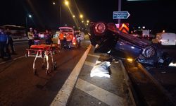 Beykoz'da hız faciası: Minibüse çarpan otomobil takla attı