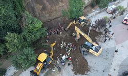 Büyükçekmece Mimar Sinan Sahil’de toprak kayması
