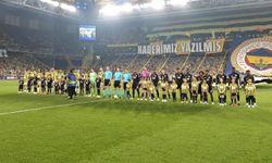 Fenerbahçeli taraftarlardan Lyon maçına özel koreografi