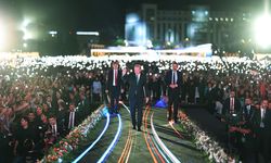 'Türkiye'yi küllerinden yeniden inşa ettik, istikbalini de inşa edeceğiz'
