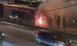 Kağıthane'de metrobüste yangın