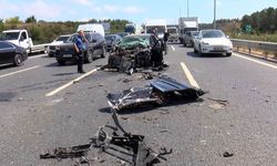 Beykoz’da feci kaza! Otomobil kamyonete hızla çarptı: 2 yaralı