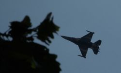 SOLOTÜRK İstanbul semalarında nefes kesti! Zafer Bayramı öncesi görsel şölen
