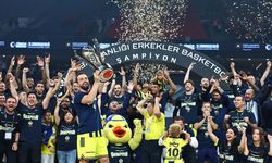 Fenerbahçe, kupayı kaldırdı