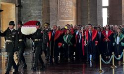 Yeni adli yıl öncesi Yargıtay heyeti Anıtkabir’de