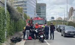 Ataşehir’de motosiklet aydınlatma direğine çarptı