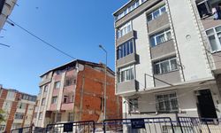Sultangazi’de korkutan olay: 5 katlı binanın temeli kaydı