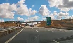 Kuzey Marmara Otoyolu tırın dorsesi koparak şarampole yuvarlandı
