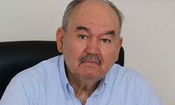 Burhan Özfatura yaşamını yitirdi