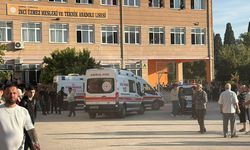 Okulun önünde ateş açıldı; yaralılar var