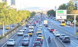 İstanbul’da eğitim öğretim yılının ilk günü yollarda yoğunluk oluştu